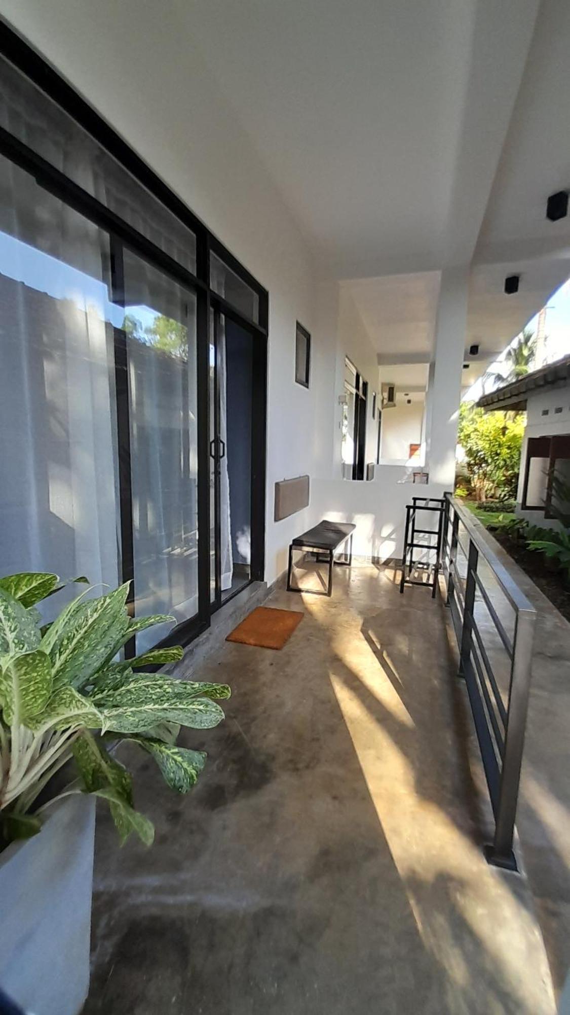 Bed and Breakfast Srimany Mirissa Exterior foto