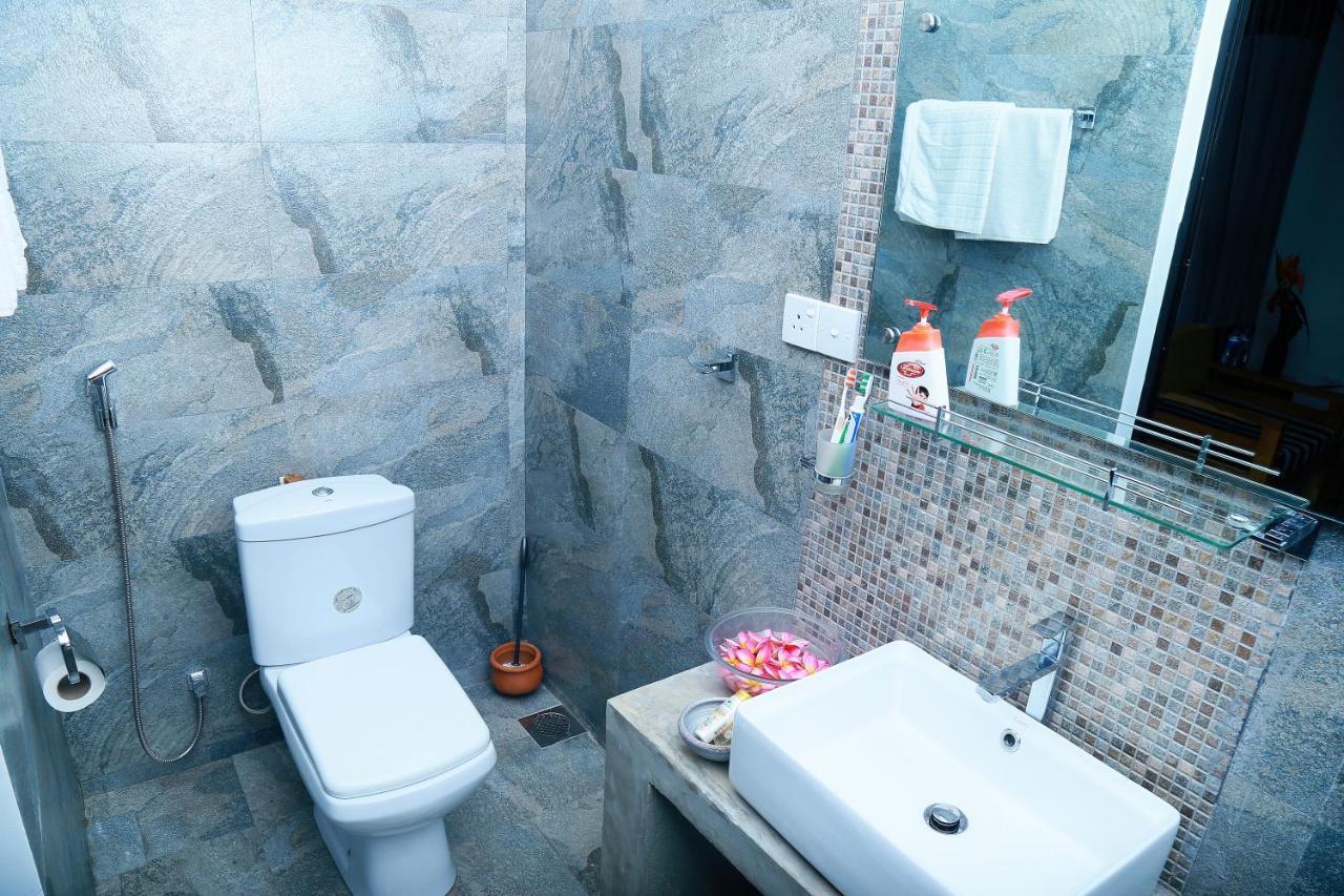 Bed and Breakfast Srimany Mirissa Exterior foto